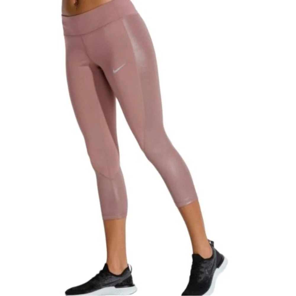 Nike Lux Racer Crop‎ Smokey Mauve Rose Size XS Dri-Fit